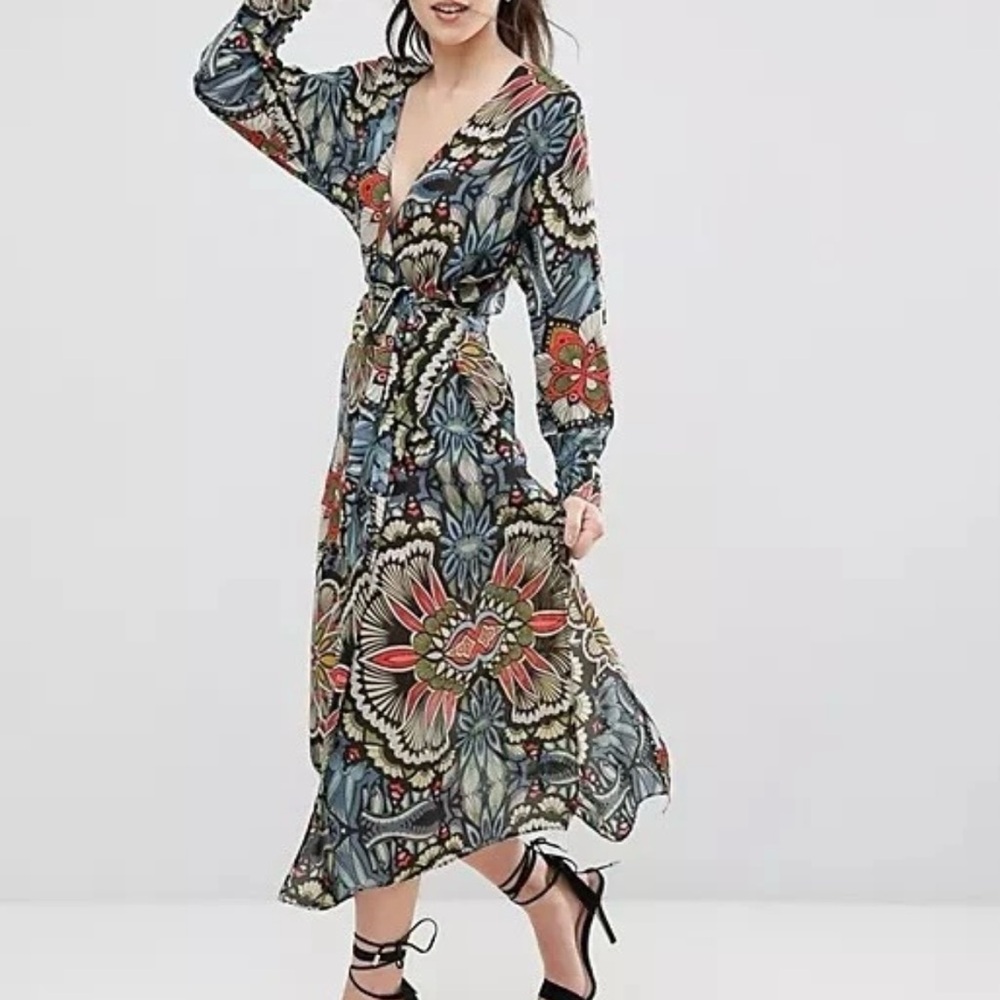 Uttam Boutique Sz Small Wrap Kimono Style Dress Cover Up
